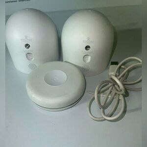 TWO Google nest cam indoor/outdoor wire-free security cameras missing part WORKS